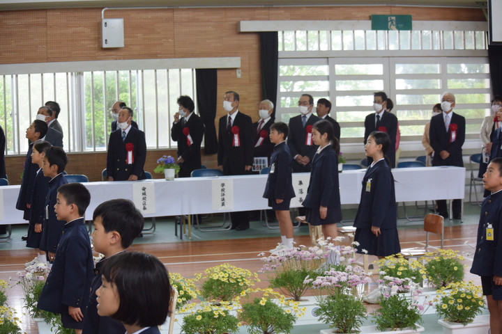 7beb2ea7342a4b6cb047ac156b2a0372